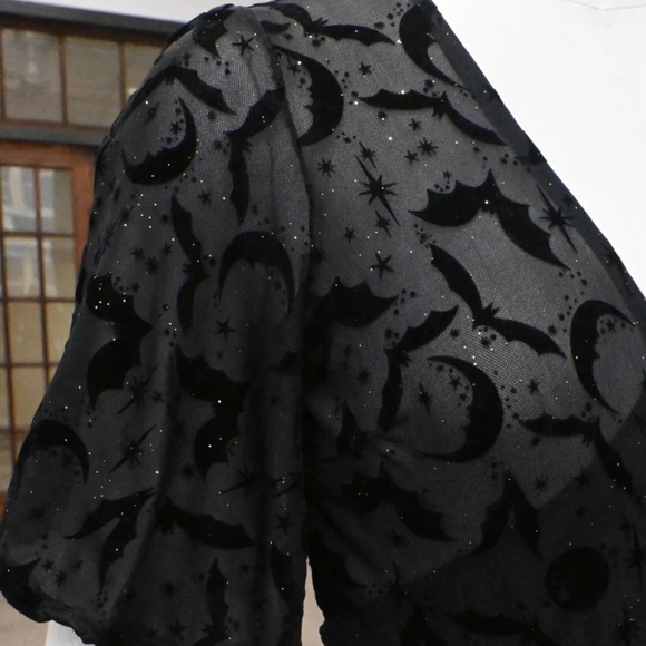 Queen Of Halloween Lydia Wrap Dress - Picture 2 of 4